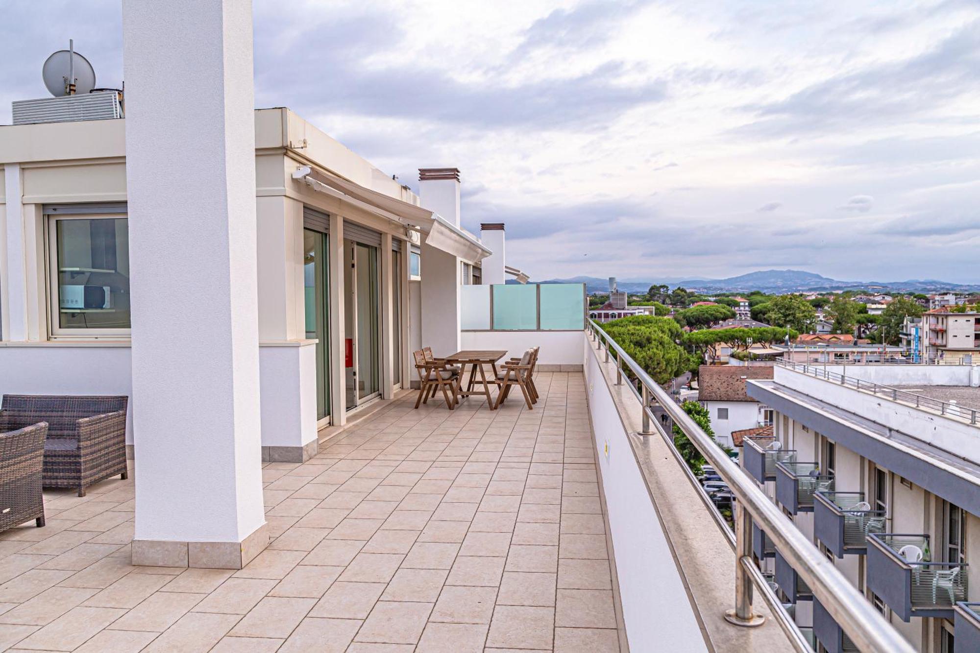 Hotel Avana Fronte Mare Riccione Exterior foto